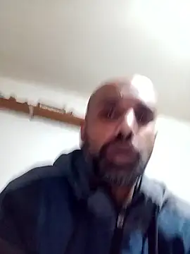 Snapshot of T1T012 chatting on January 10, 11:09 pm T1T012 online show from January 10, 11:09 pm