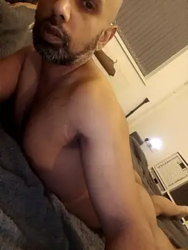 Snapshot of T1T012 chatting on January 13, 8:03 pm T1T012 online show from January 13, 8:03 pm