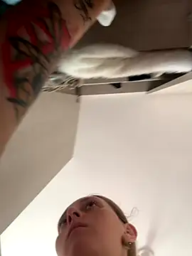 Mia dca online show from November 2, 7:05 pm