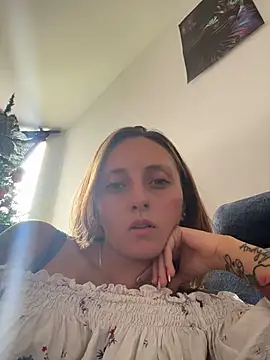 Mia dca online show from December 18, 7:31 pm