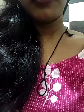 Snapshot of anjali2351 chatting on October 21, 2:01 am anjali2351 online show from October 21, 2:01 am