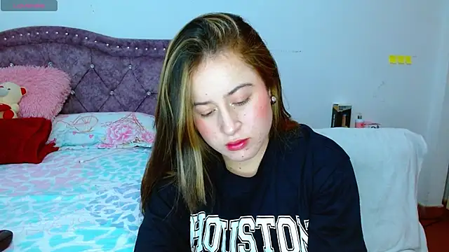 Hanssel tess online show from November 27, 8:11 pm