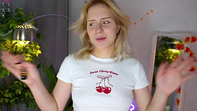 Mol l y online show from November 3, 2:40 pm