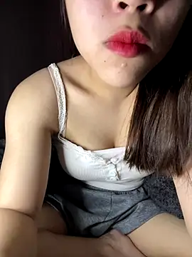 Lyly69699 online show from December 1, 3:39 pm