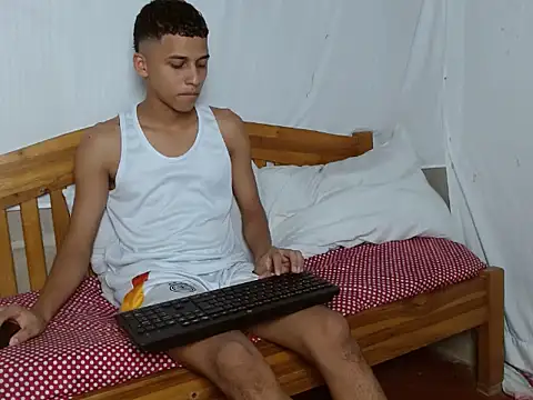 Snapshot of deivy_skinny01 chatting on October 28, 8:33 pm deivy skinny01 online show from October 28, 8:33 pm