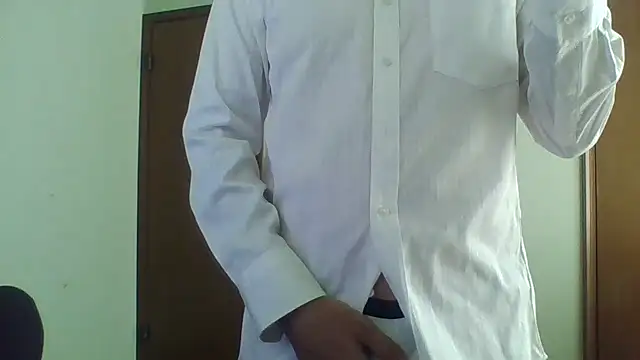 Snapshot of Daaaaiiii chatting on October 10, 12:42 am Daaaaiiii online show from October 10, 12:42 am