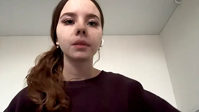 Snapshot of EhtelBiondi chatting on December 21, 8:10 am EhtelBiondi online show from December 21, 8:10 am