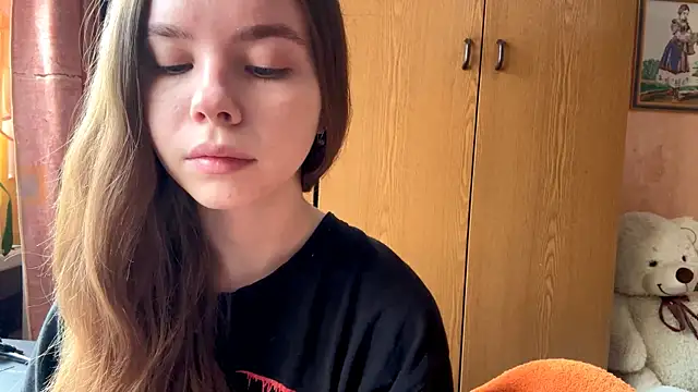 Snapshot of EhtelBiondi chatting on January 11, 8:08 am EhtelBiondi online show from January 11, 8:08 am