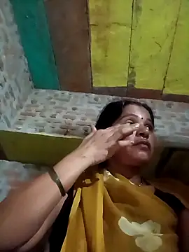 Snapshot of Nm_sanjna chatting on June 13, 11:02 pm Nm sanjna online show from June 13, 11:02 pm