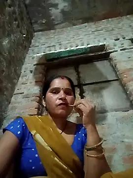 Snapshot of Nm_sanjna chatting on June 15, 3:47 pm Nm sanjna online show from June 15, 3:47 pm