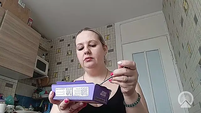 Snapshot of Melorini chatting on March 12, 5:46 am Melorini online show from March 12, 5:46 am