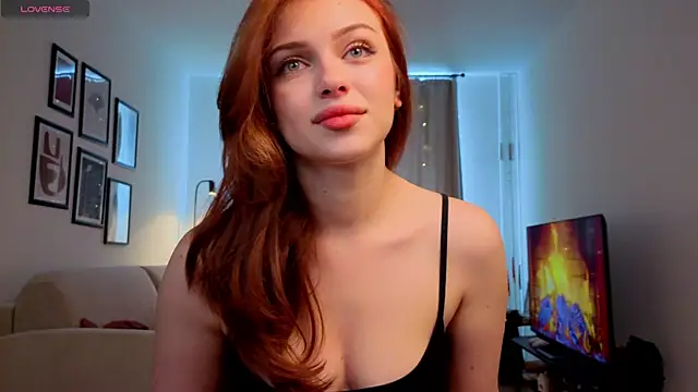 Snapshot of _Cats_eyes_ chatting on July 31, 9:19 am Cats eyes online show from July 31, 9:19 am