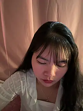 Snapshot of Mylove-here chatting on February 6, 6:51 am Mylove-here online show from February 6, 6:51 am