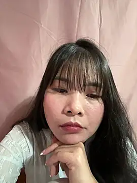 Snapshot of Mylove-here chatting on February 13, 12:01 pm Mylove-here online show from February 13, 12:01 pm