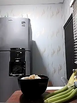 Snapshot of Lollysmile26 chatting on October 19, 2:23 am Lollysmile26 online show from October 19, 2:23 am