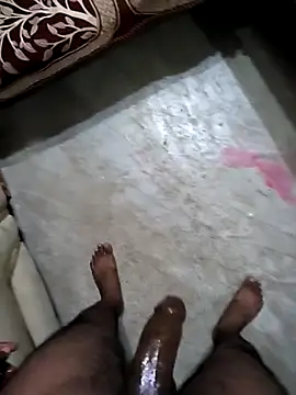 Snapshot of Bull_For_Cuckold_Realmeet chatting on October 24, 8:22 am Bull For Cuckold Realmeet online show from October 24, 8:22 am