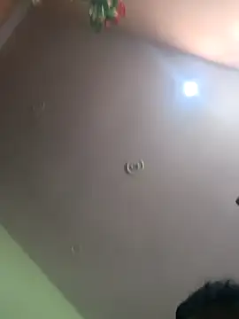 Snapshot of Bull_For_Cuckold_Realmeet chatting on December 16, 5:18 pm Bull For Cuckold Realmeet online show from December 16, 5:18 pm