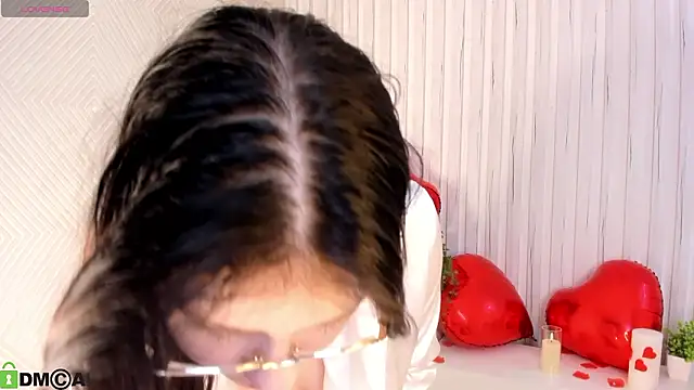 BellaWink online show from March 18, 12:03 am