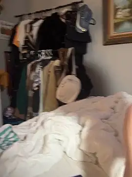 Snapshot of Dubbsssss chatting on December 4, 2:54 am Dubbsssss online show from December 4, 2:54 am