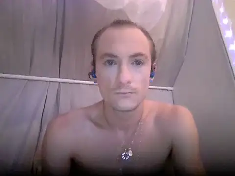 Snapshot of Dubbsssss chatting on July 29, 8:07 pm Dubbsssss online show from July 29, 8:07 pm