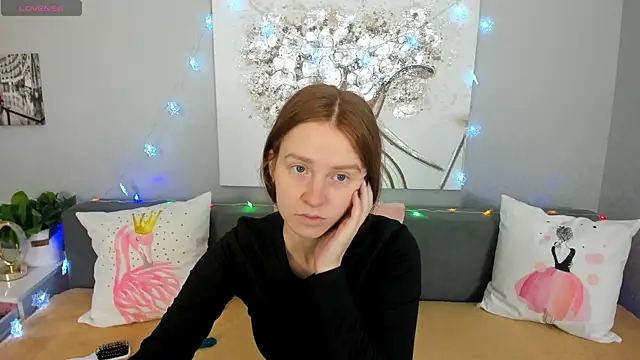 Evarey  online show from December 15, 5:12 am