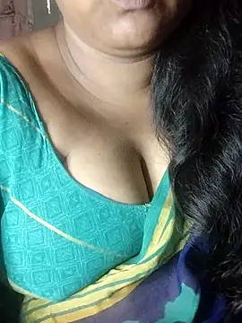 Snapshot of jwala-telugu9 chatting on August 3, 2:32 am jwala-telugu9 online show from August 3, 2:32 am