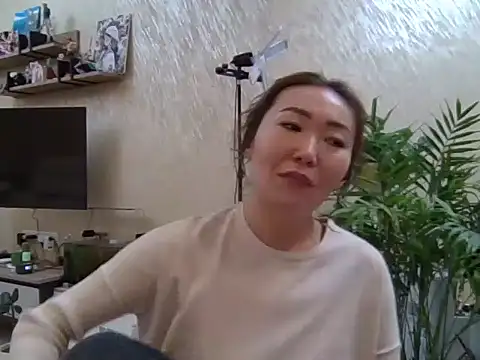 Ysolena online show from March 13, 2:01 pm