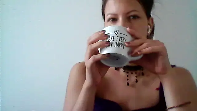 Snapshot of Karivane chatting on March 3, 6:52 am Karivane online show from March 3, 6:52 am