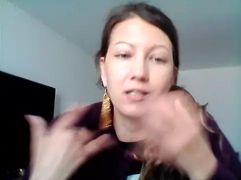Snapshot of Karivane chatting on March 11, 7:03 am Karivane online show from March 11, 7:03 am