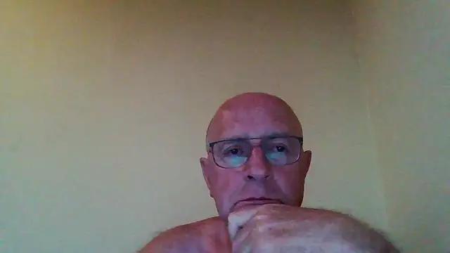 Snapshot of rudy-kralik chatting on January 8, 10:01 pm rudy-kralik online show from January 8, 10:01 pm