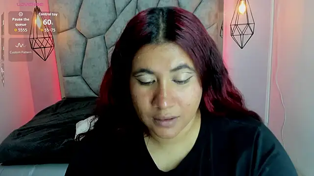 Snapshot of Addyy_02 chatting on May 13, 6:38 pm Addyy 02 online show from May 13, 6:38 pm