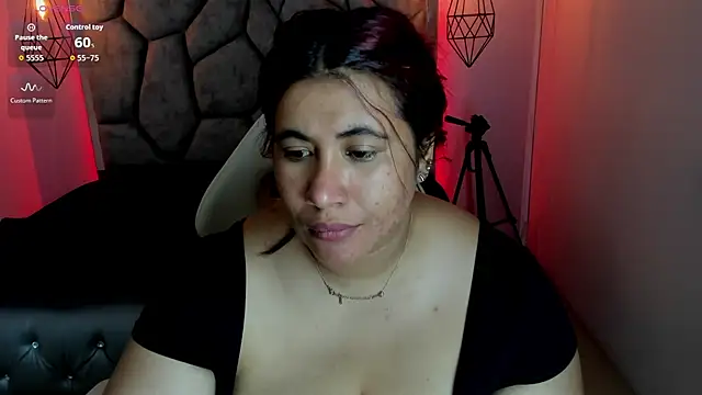 Snapshot of Addyy_02 chatting on May 25, 4:02 pm Addyy 02 online show from May 25, 4:02 pm