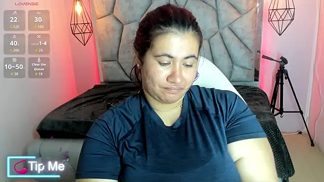 Snapshot of Addyy_02 chatting on May 27, 7:00 pm Addyy 02 online show from May 27, 7:00 pm