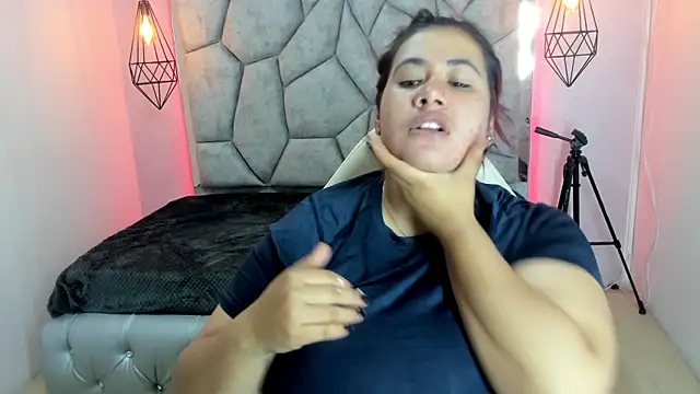 Snapshot of Addyy_02 chatting on June 3, 12:41 pm Addyy 02 online show from June 3, 12:41 pm