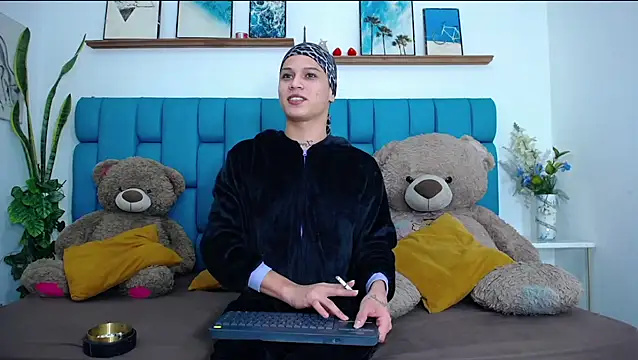 Brian hot online show from March 3, 11:16 am