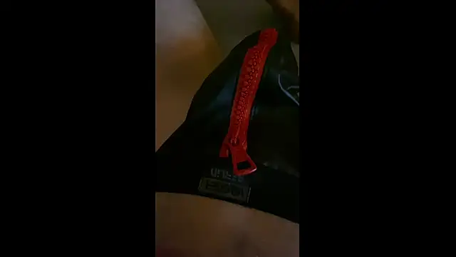 MolleDolle online show from October 18, 12:02 am