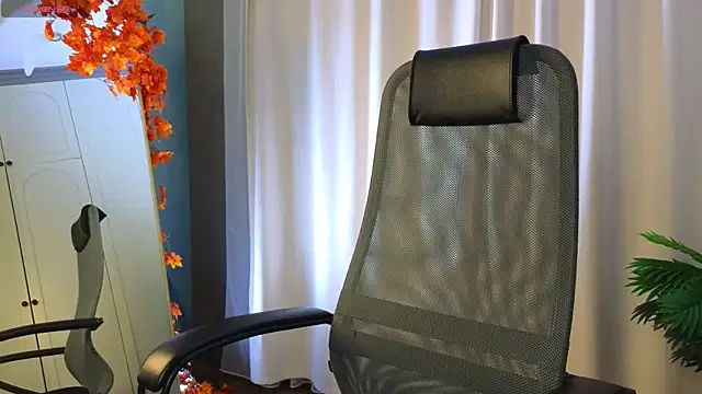 kitsun ne online show from November 21, 8:18 pm