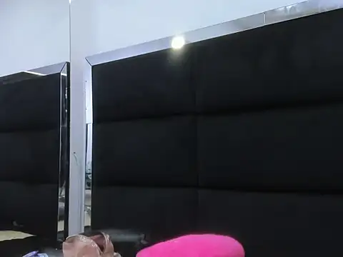 DennisJhons online show from March 11, 7:53 pm