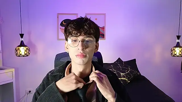 demianmoon online show from October 16, 12:06 pm