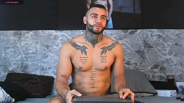 Danny Willson online show from October 25, 2:02 pm