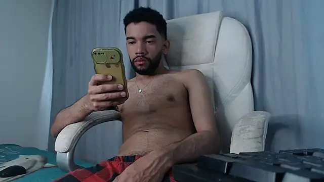 andresnoir  online show from October 23, 2:38 pm