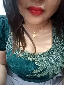 Beauty Queen Soniya online show from November 24, 4:18 pm