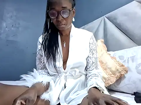 NaughtyCouga online show from June 20, 5:10 am