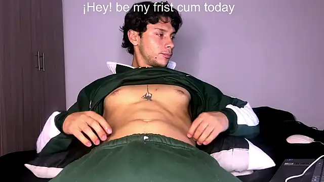 Snapshot of ErosDominant chatting on May 21, 5:36 am ErosDominant online show from May 21, 5:36 am