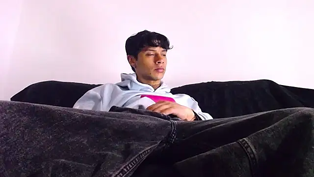 Snapshot of ErosDominant chatting on August 3, 12:42 am ErosDominant online show from August 3, 12:42 am