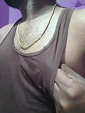 Snapshot of Y0ur_Slave chatting on May 29, 5:33 pm Y0ur Slave online show from May 29, 5:33 pm