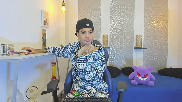 JacobBlackwell  online show from November 14, 7:23 pm