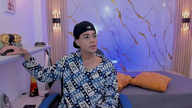 JacobBlackwell  online show from January 16, 7:29 pm