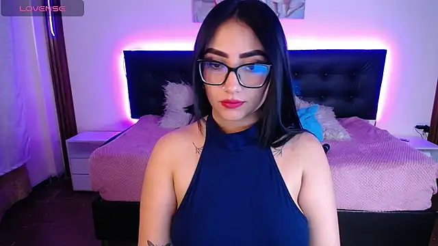 Snapshot of SeleneMore chatting on May 25, 8:59 pm SeleneMore online show from May 25, 8:59 pm