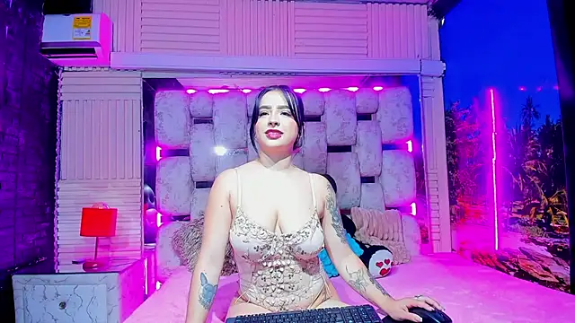 RubyEvanns online show from July 21, 8:00 pm